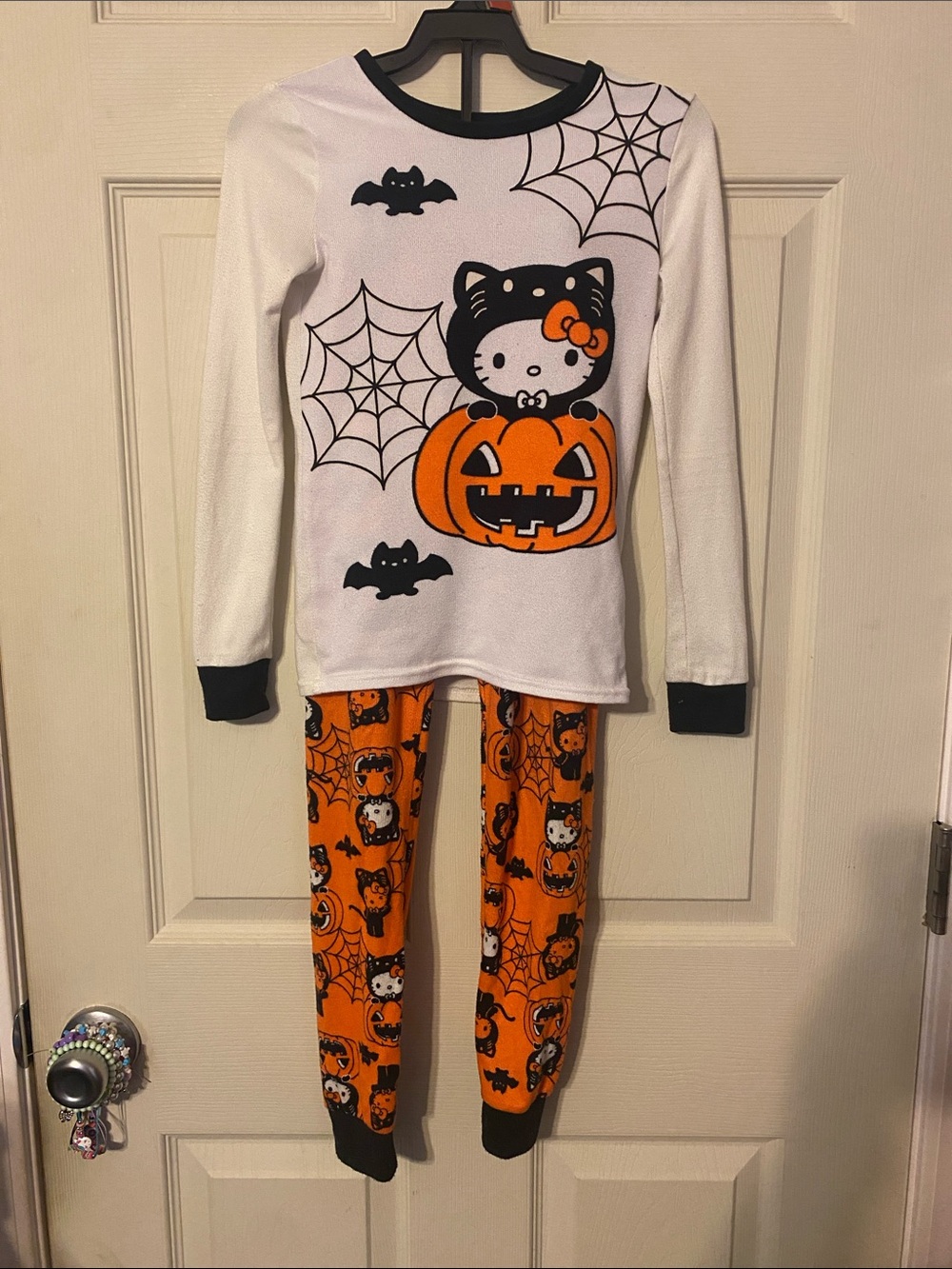 Hello Kitty White & Orange Halloween Pajama Set